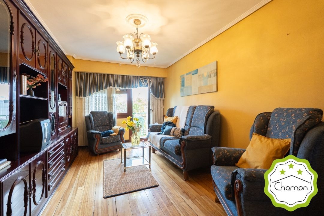 Living room of Flat for sale in Barakaldo   with Heating and Balcony
