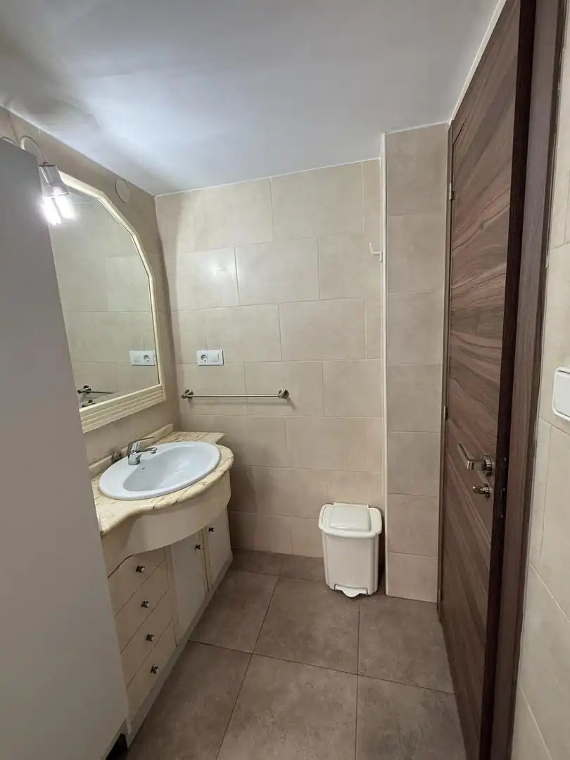 Bathroom of Flat for sale in Benetússer  with Air Conditioner, Heating and Balcony