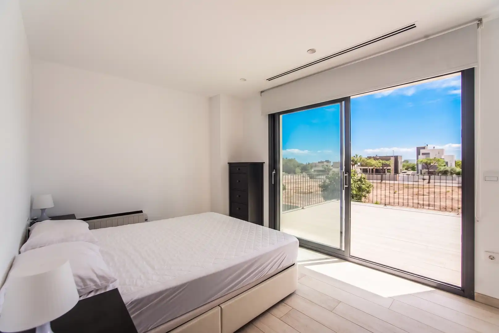 Dormitori de Casa o xalet en venda en Castellón de la Plana / Castelló de la Plana amb Aire condicionat, Calefacció i Jardí privat