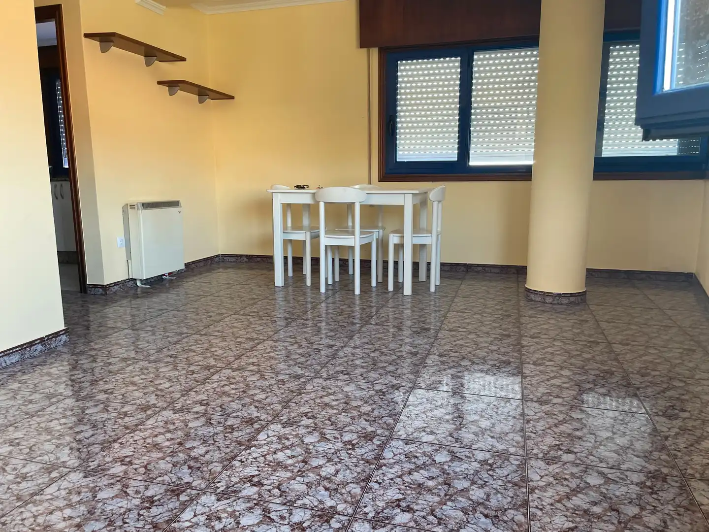Apartments for rent in Estrada do Porto, Valadares - Beade