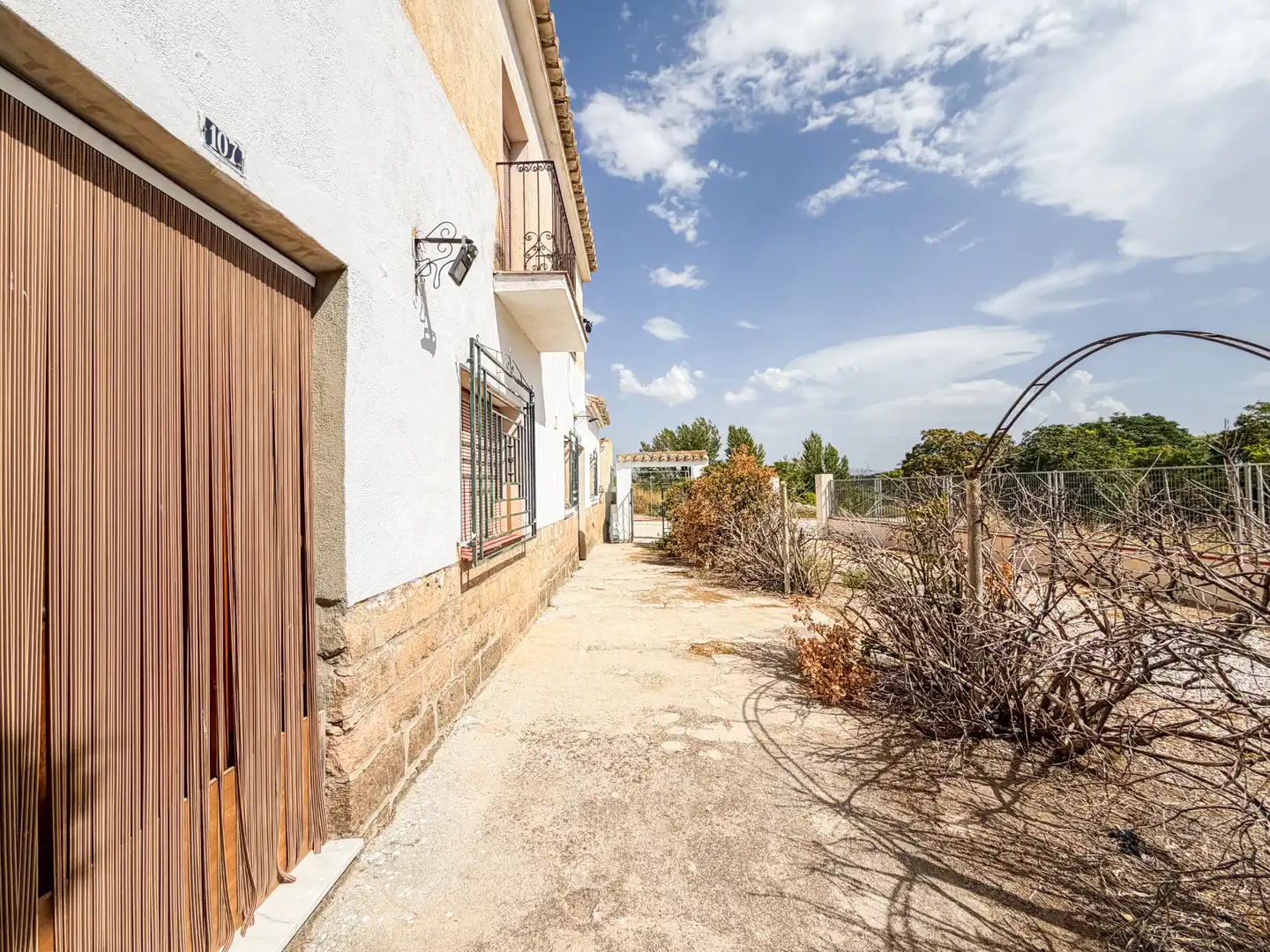 Vista exterior de Casa o chalet en venta en Benamaurel con Jardín privado, Terraza y Piscina