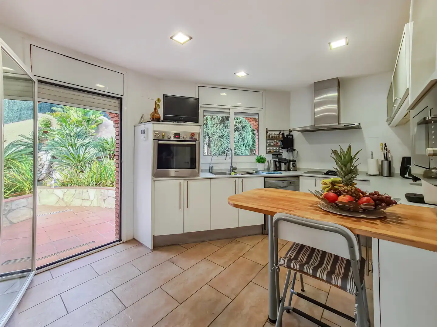 Cocina de Casa o chalet en venta en Alella con Calefacción, Jardín privado y Terraza