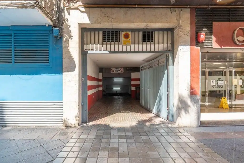 Individual for sale in Calle Calle Pedro Antonio de Alarcón 65, imagen 2