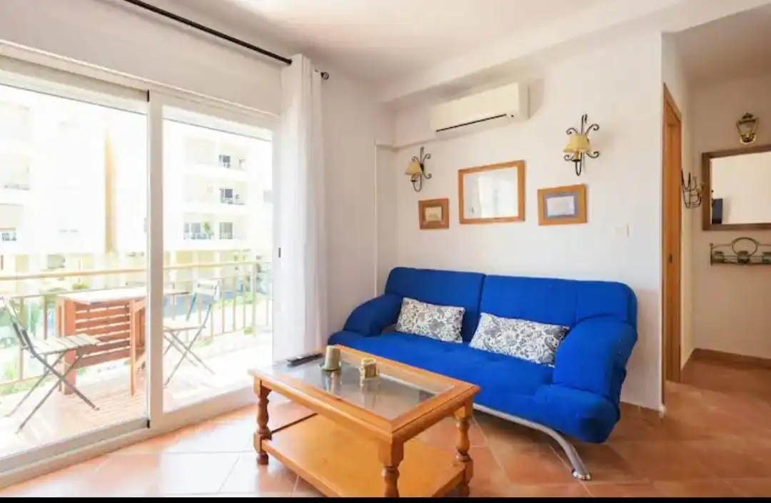 Mini appartamento con terrazza in affitto a Avenida de Carlota Alessandri, imagen 2