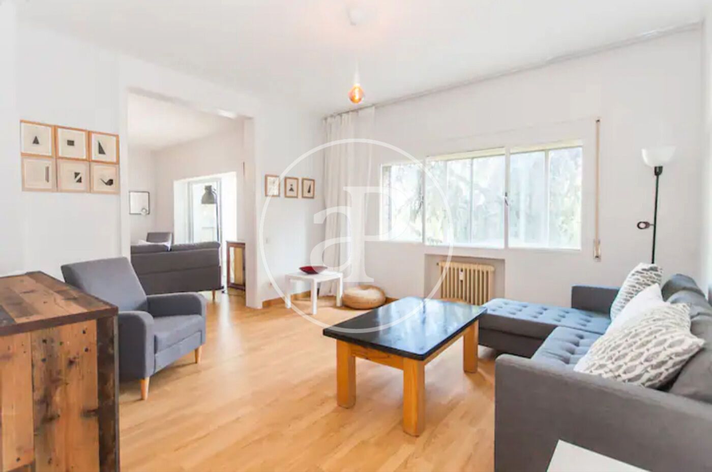 Sala de estar de Piso de alquiler en  Madrid Capital con Aire acondicionado, Calefacción y Amueblado