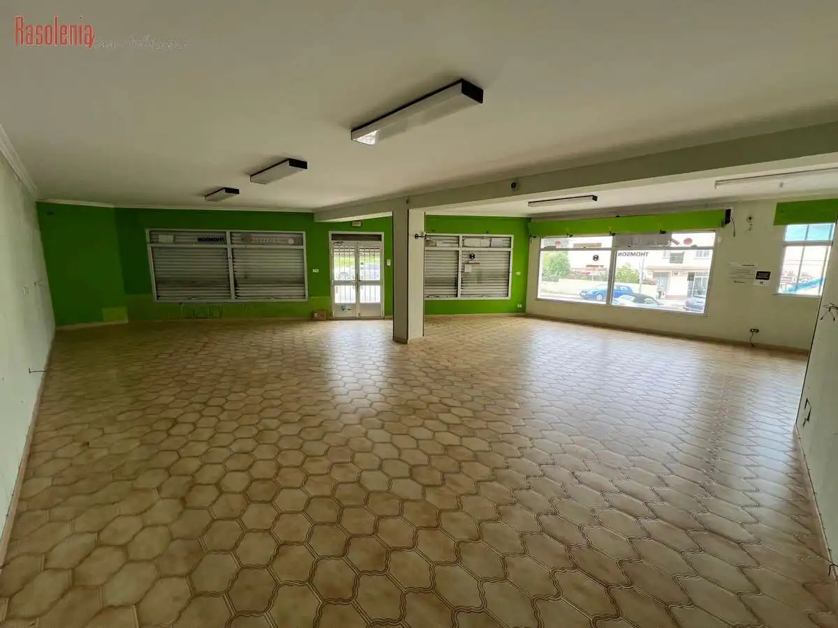 Local comercial en venda a Cerca 3, imagen 4