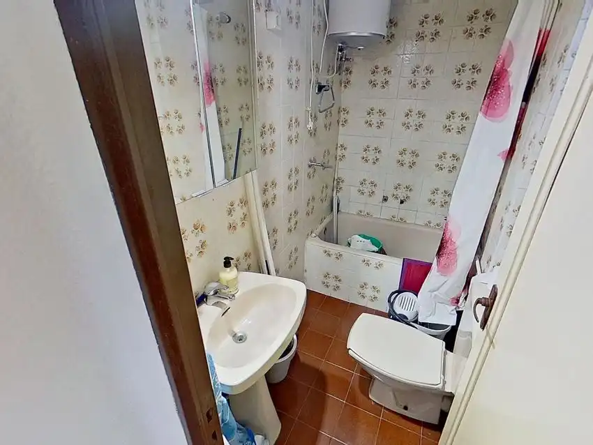 Baño de Piso en venta en Xirivella con Aire acondicionado y Balcón