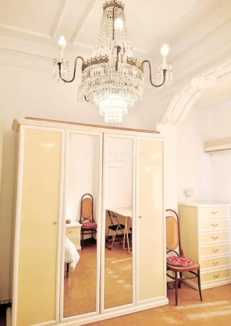 Bedroom of Flat for rent in Valencia  with Air Conditioner, Heating and Terrace