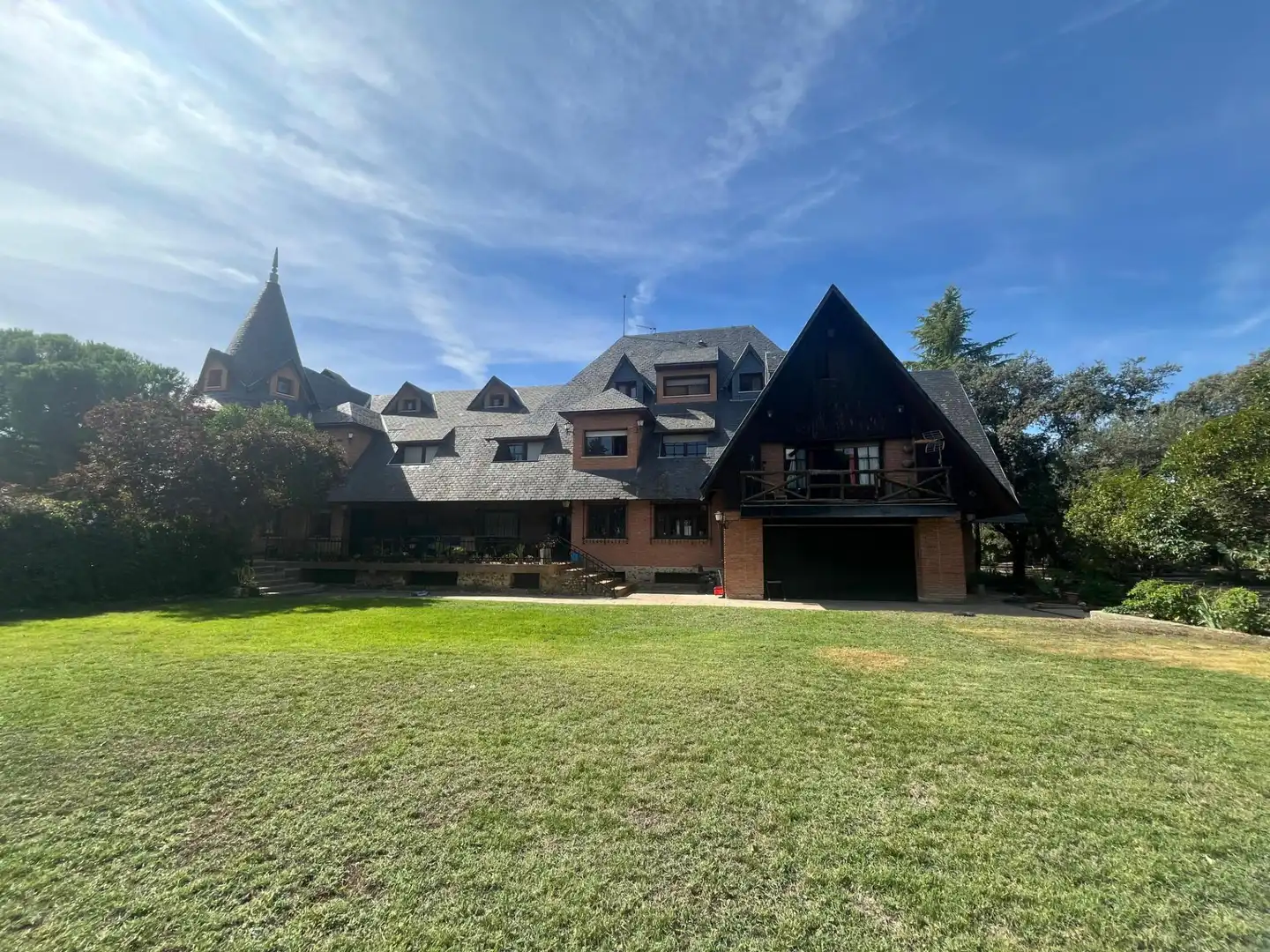 Exterior view of Houses for sale in Villanueva de la Cañada  with Heating, Swimming Pool and Balcony