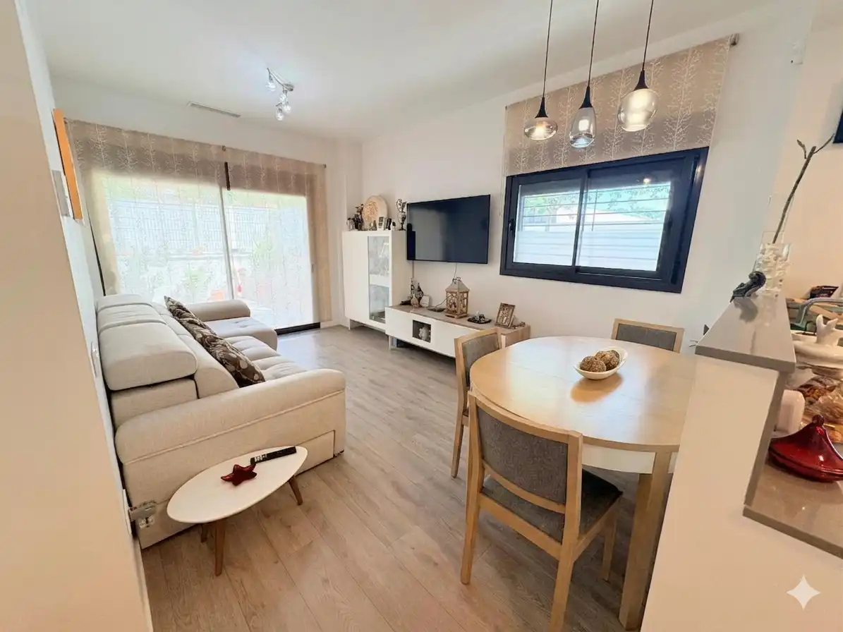 Ground floor with pool for sale in Avinguda de L'Onze de Setembre, imagen 5