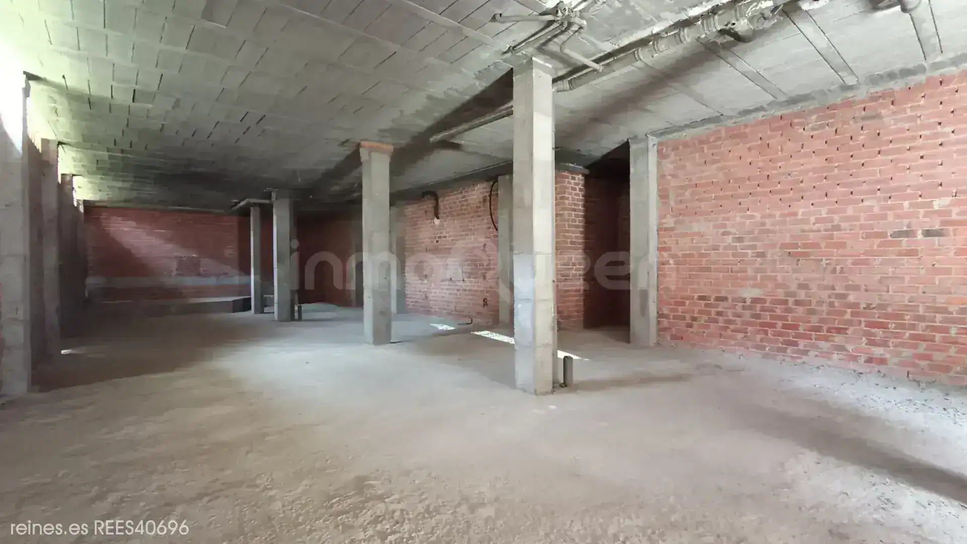 Business premises to rent in Lugones