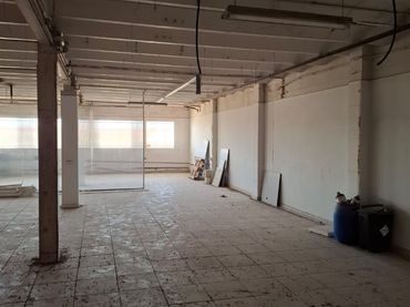Nave industrial in vendita a Mestral