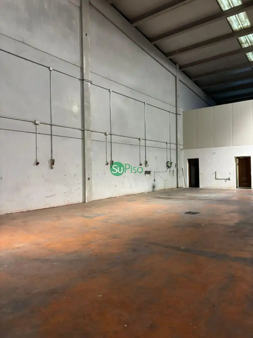 Nau industrial en venda en Illescas amb Alarma
