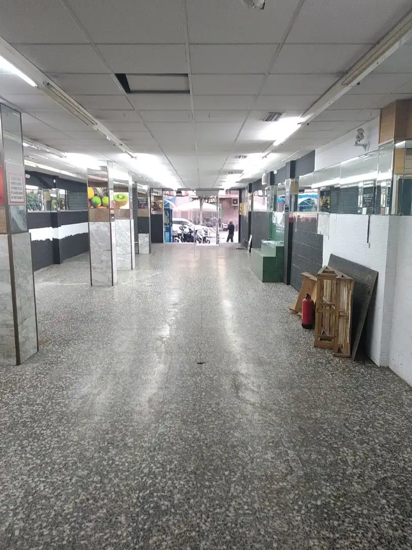 Local comercial en alquiler en Passeig Maragall