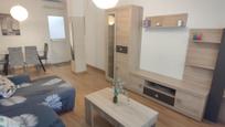 Sala d'estar de Pis de lloguer en Las Gabias amb Aire condicionat i Moblat
