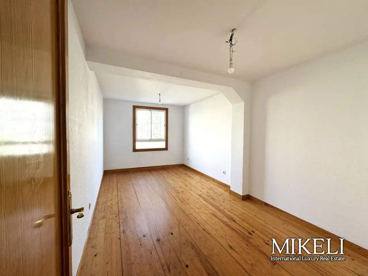Sala de estar de Edificio en venta en Santander