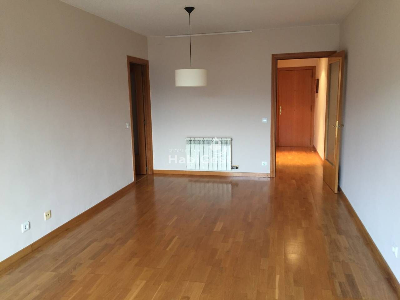Living room of Flat for sale in Flaçà  with Air Conditioner, Heating and Balcony