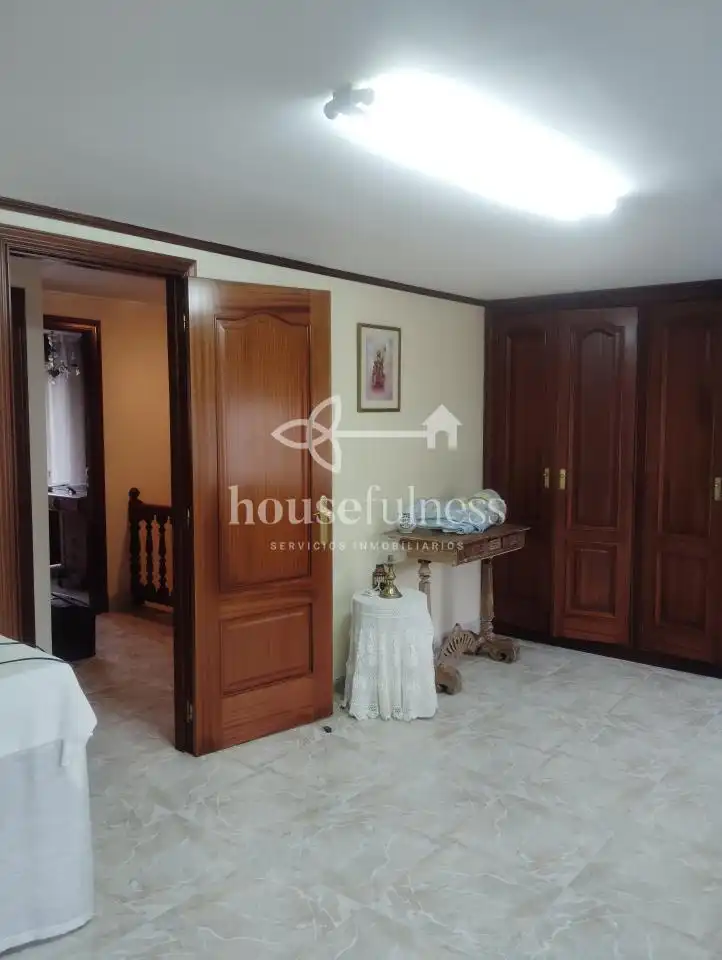 Casa adosada en venta en Ares con Calefacción, Terraza y Trastero