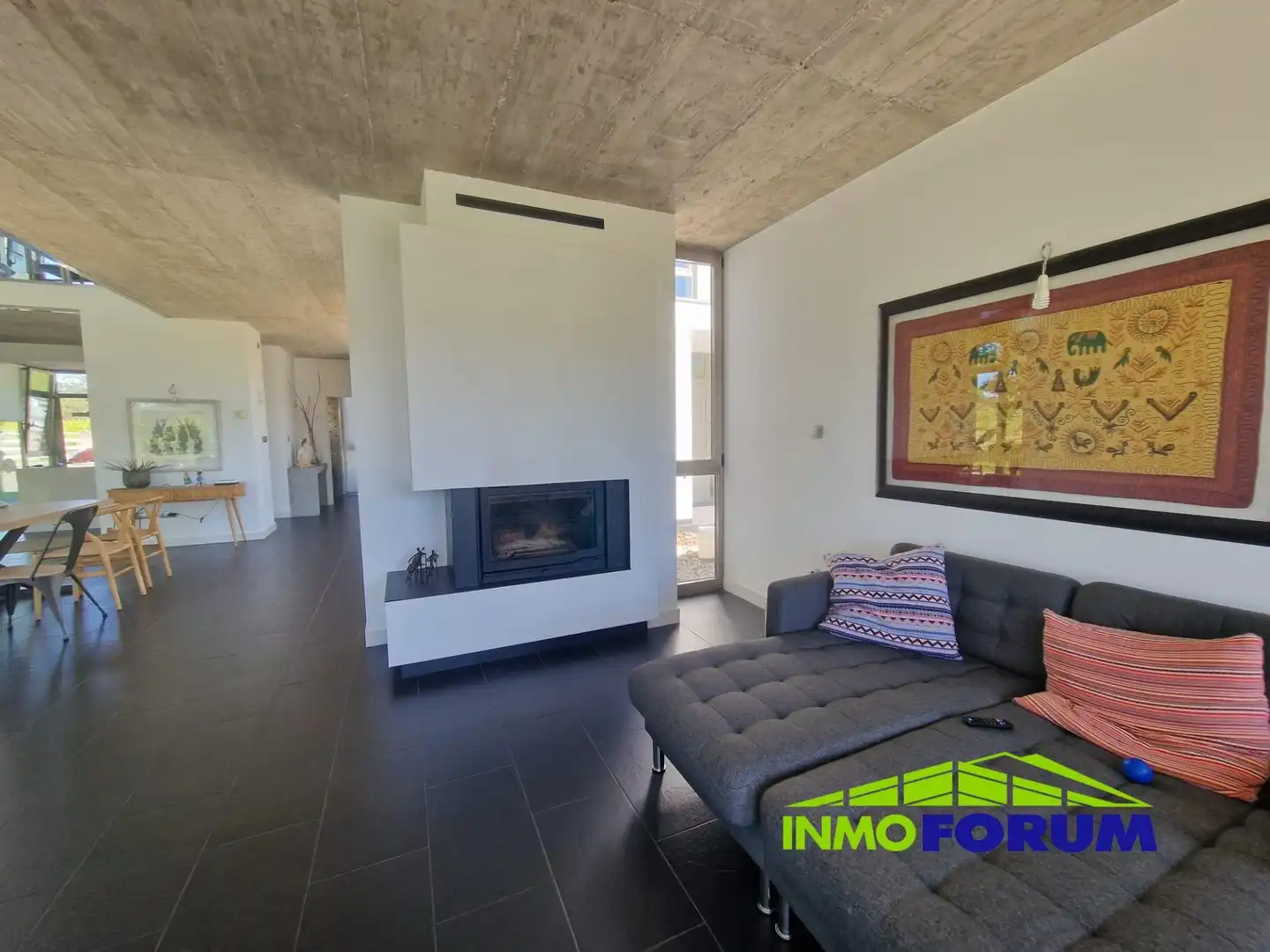 Sala de estar de Casa o chalet en venta en Miño con Jardín privado, Terraza y Trastero