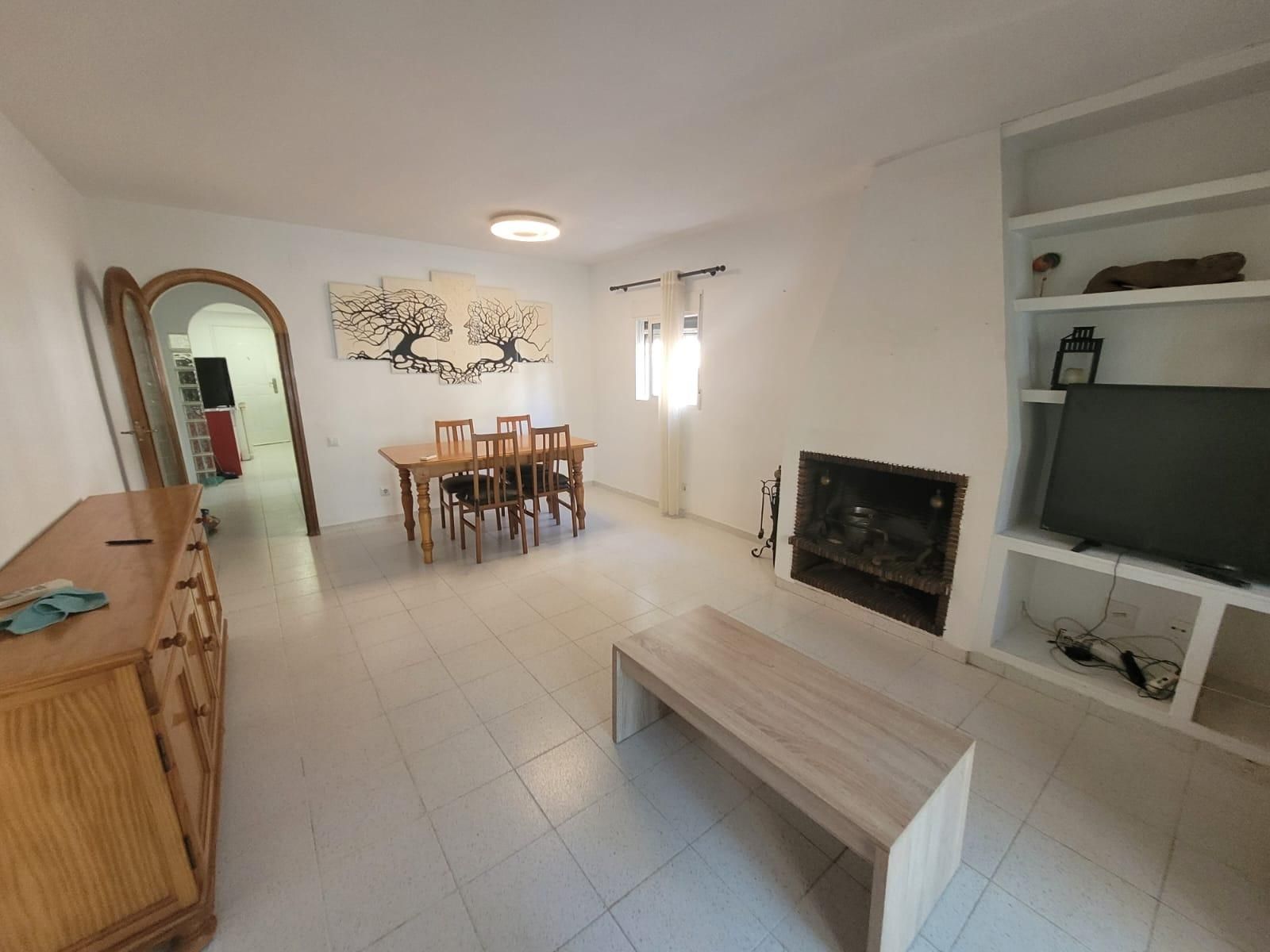 Living room of Single-family semi-detached for sale in Alicante / Alacant  with Air Conditioner, Heating and Private garden