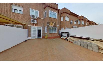 Single-family semi-detached for sale in Chozas de Canales