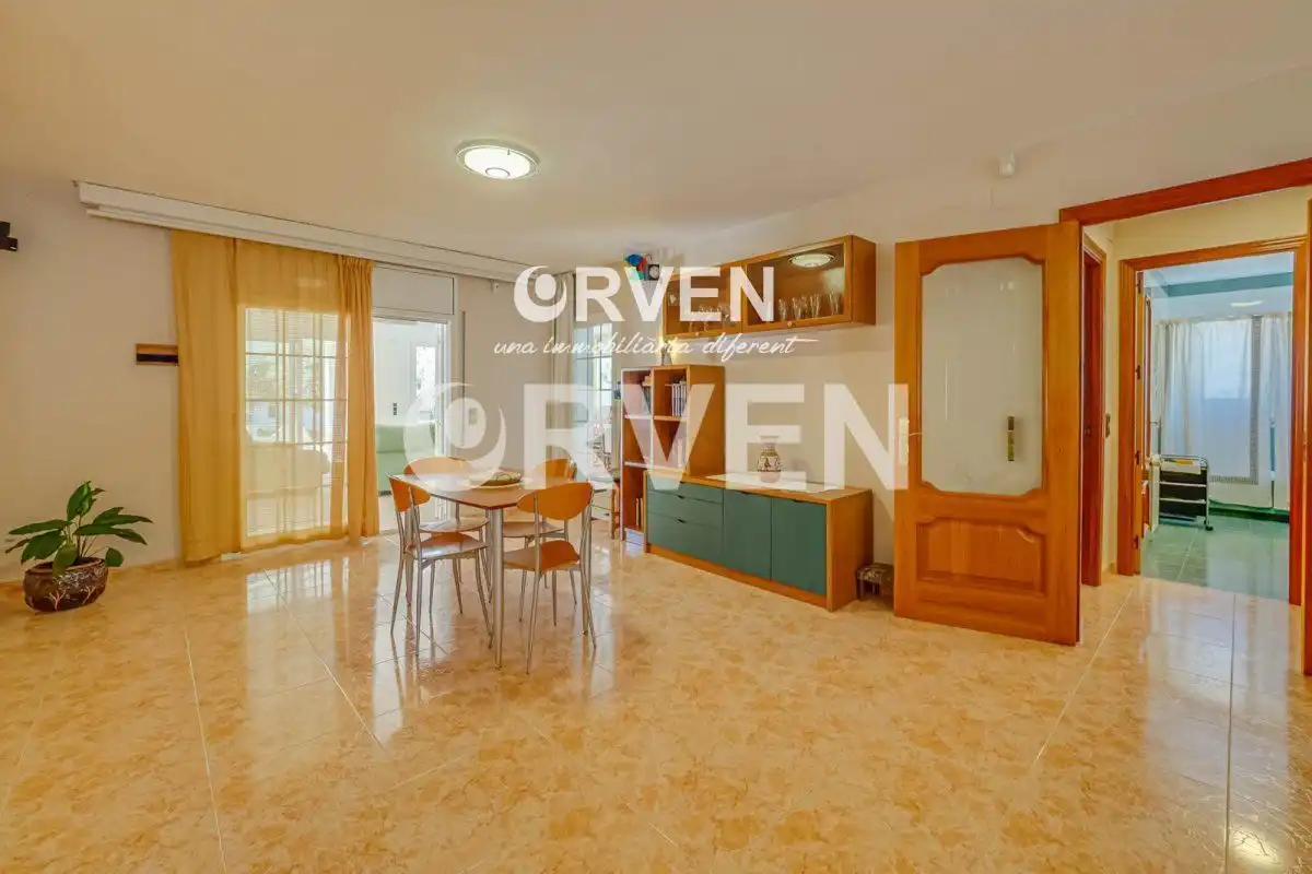 Sala d'estar de Casa adosada en venda en Tarragona amb Aire condicionat, Calefacció i Terrassa