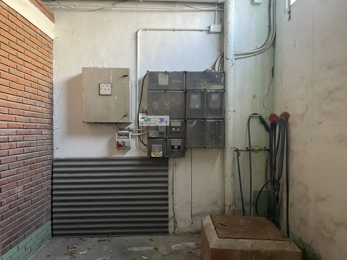 Fabrikhallen zum Verkauf in AVD. SAN JUAN DE LA PEÑA, Arrabal