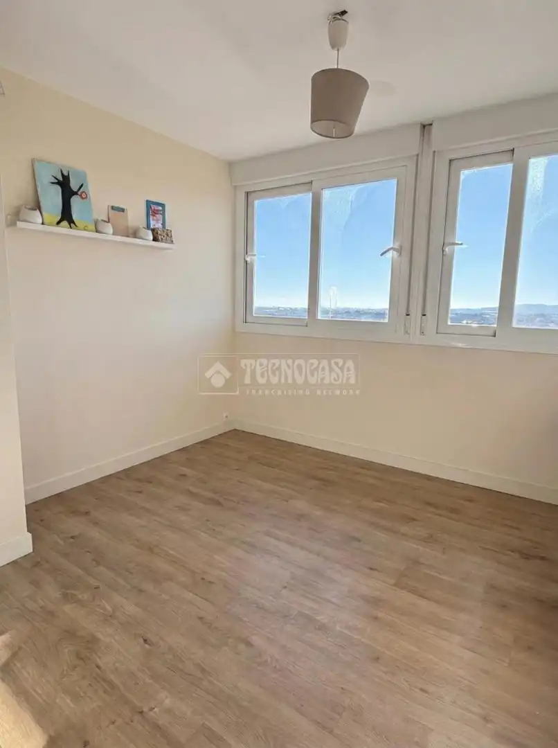 Bedroom of Attic for sale in Valdemoro  with Air Conditioner, Heating and Terrace