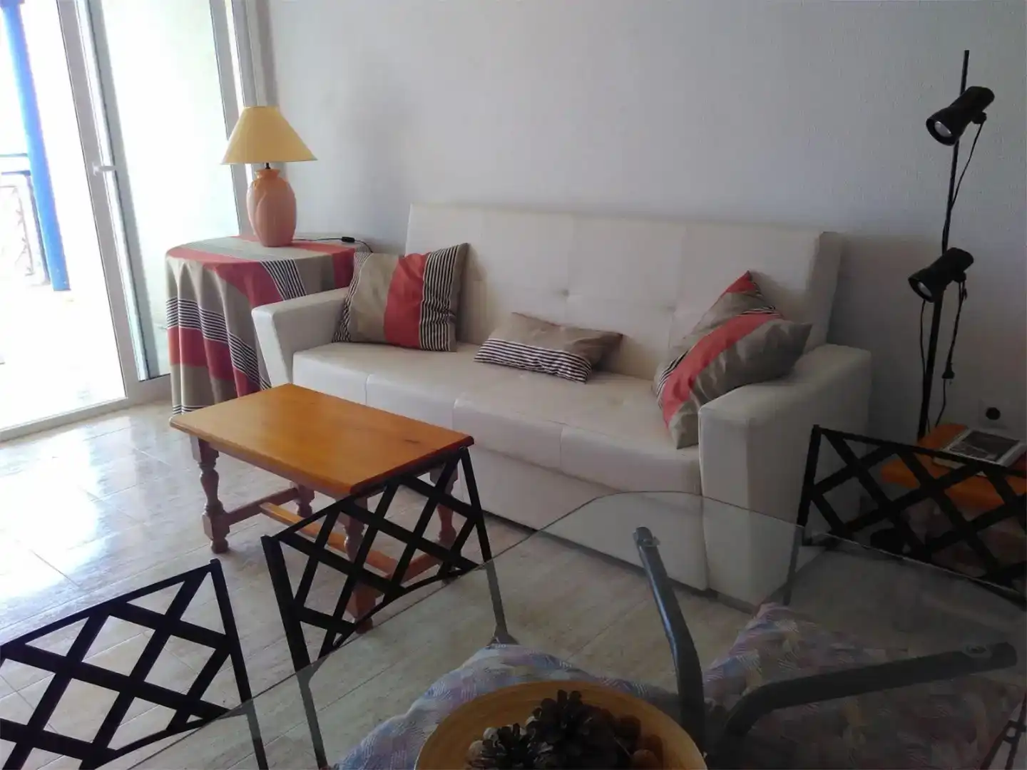 Wohnzimmer von Dachboden zur Miete in Elche / Elx mit Terrasse
