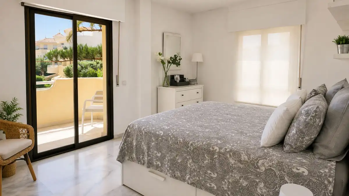 Apartamento con piscina en alquiler en La Cala Mijas, imagen 4
