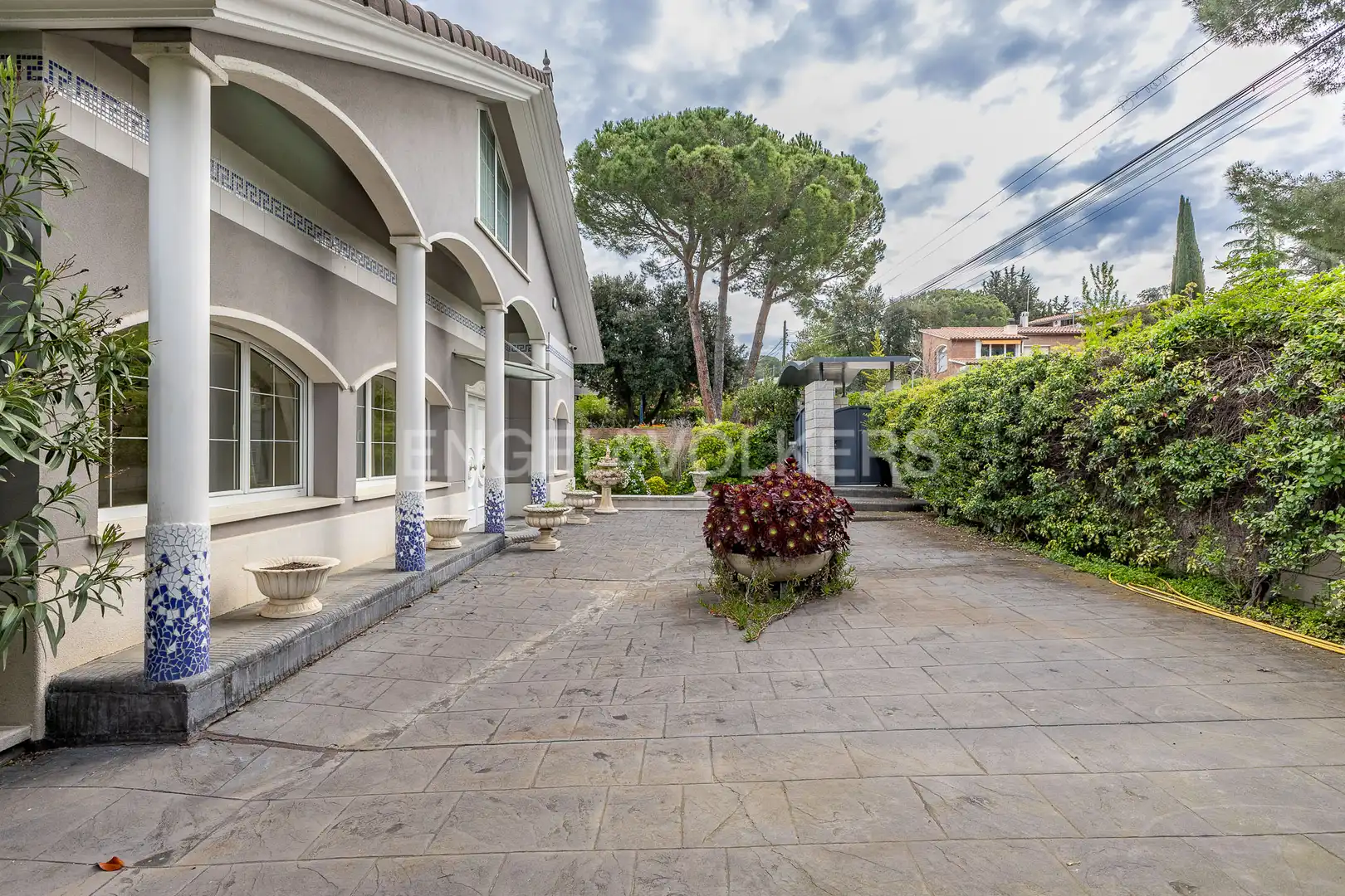 Vista exterior de Casa o xalet en venda en La Garriga amb Aire condicionat, Calefacció i Jardí privat