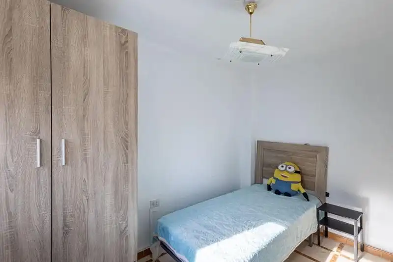 Habitación de Piso en venta en Granada con Terraza