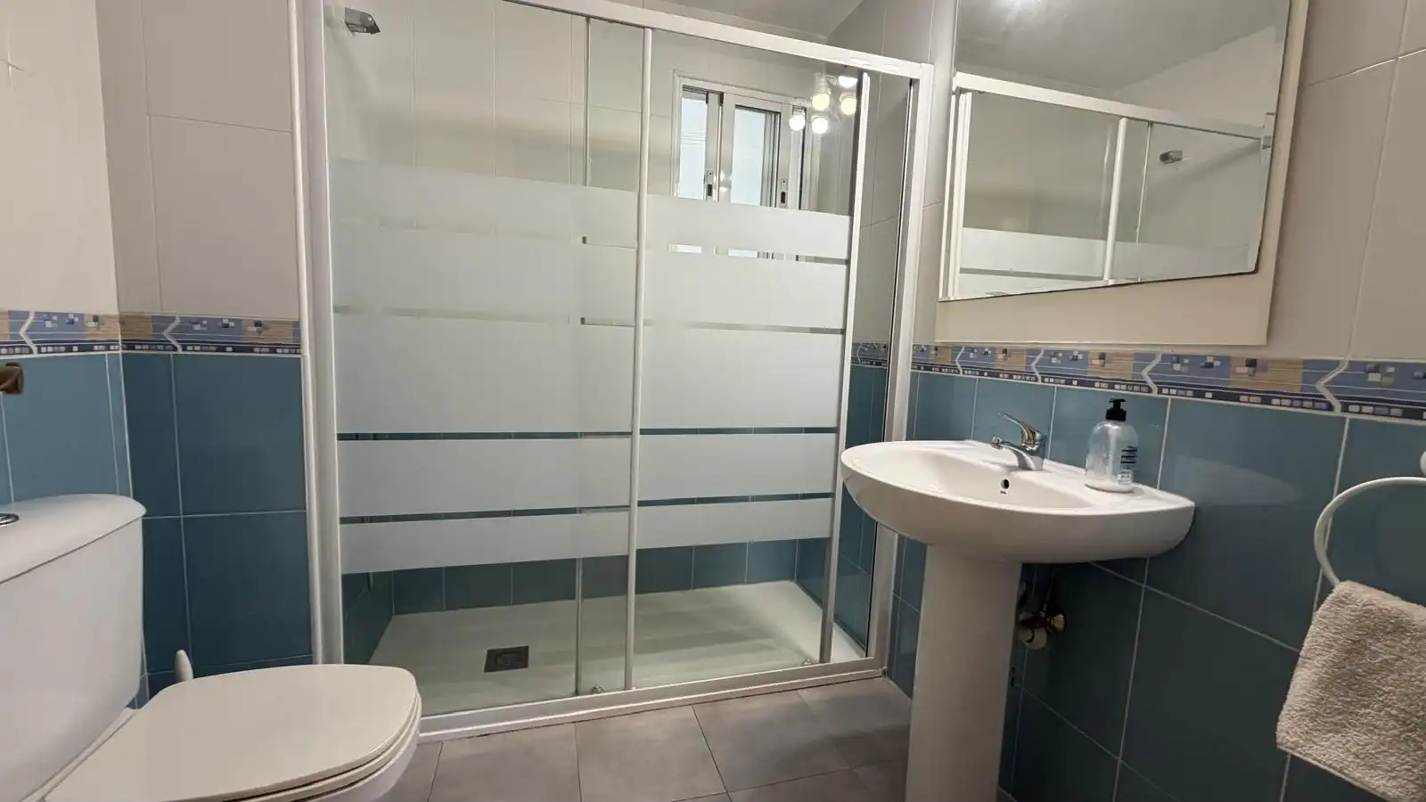 Bany de Pis de lloguer en Cartagena amb Aire condicionat, Calefacció i Terrassa
