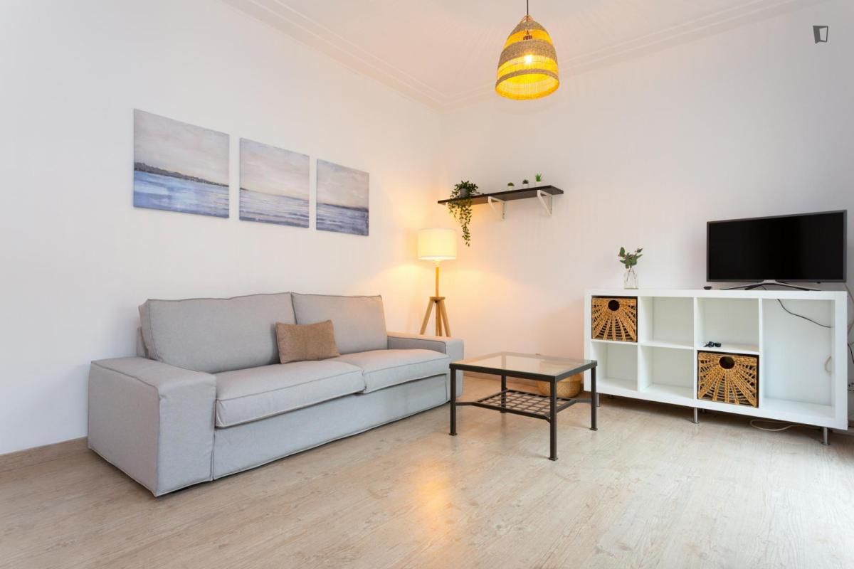 Sala d'estar de Apartament de lloguer en  Barcelona Capital amb Aire condicionat, Moblat i Forn