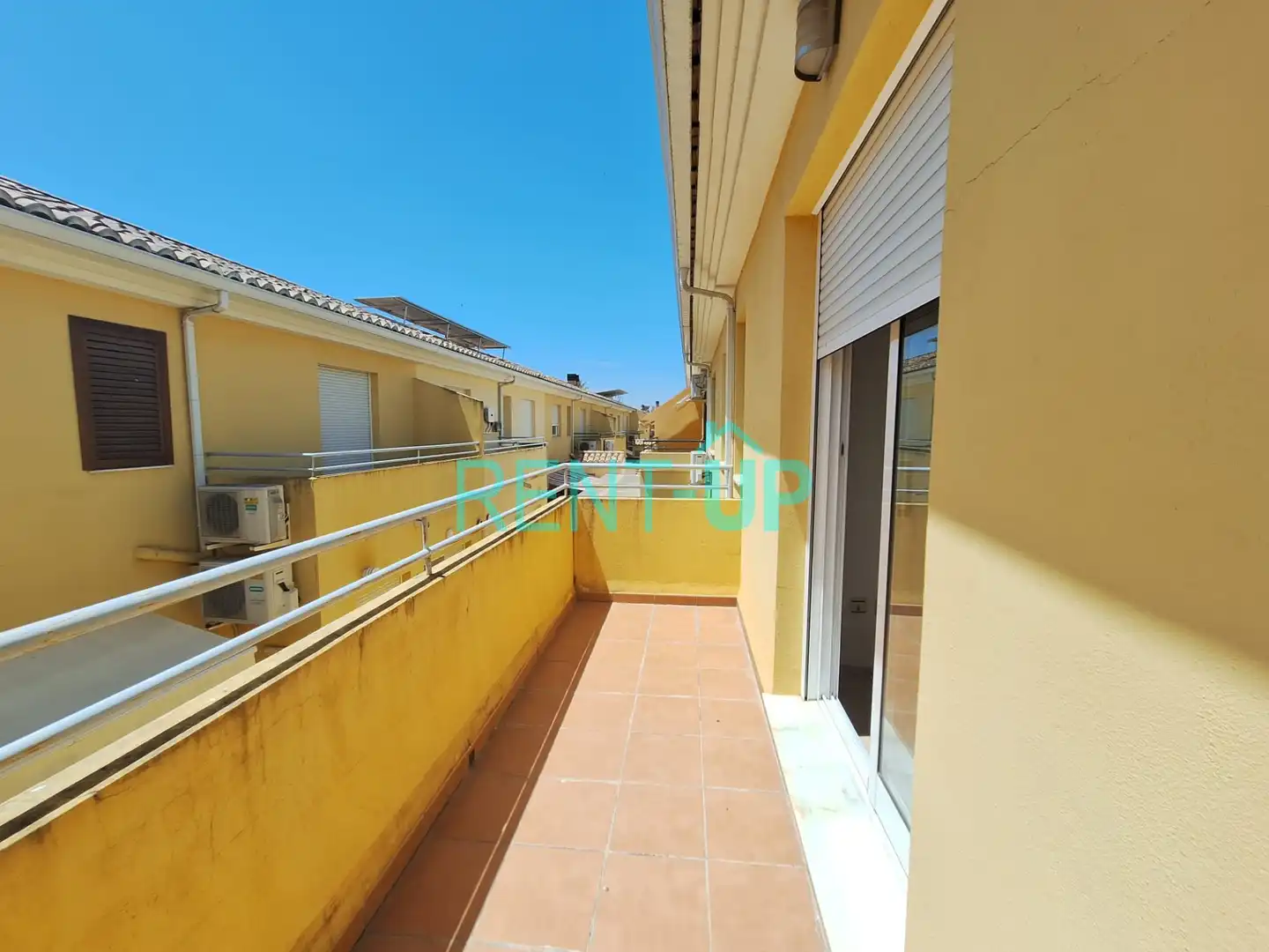 Vista exterior de Casa adosada en venta en Novelé  / Novetlè con Aire acondicionado, Jardín privado y Terraza