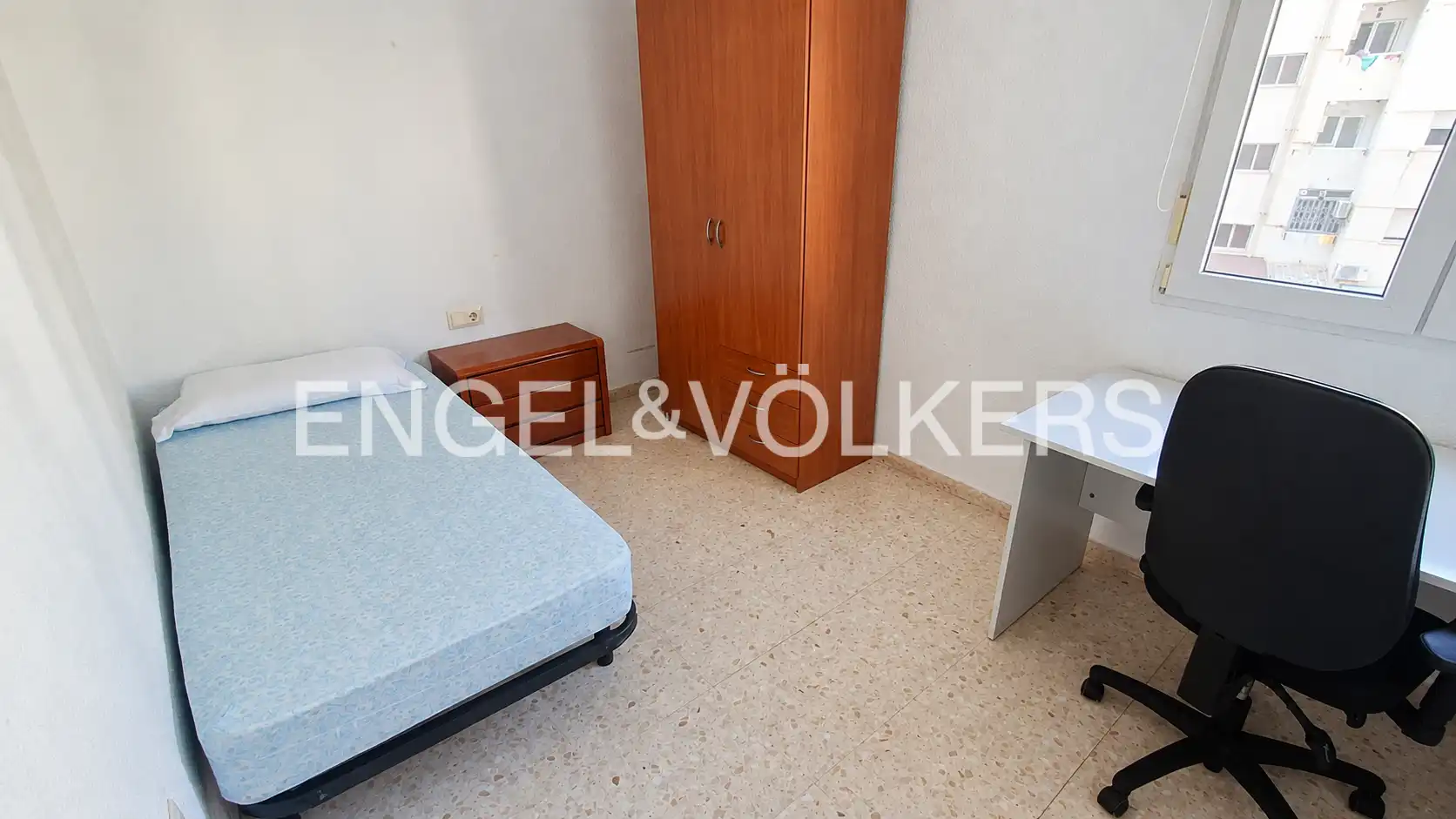Flat for rent in Valencia  with Heating, Furnished and Balcony
