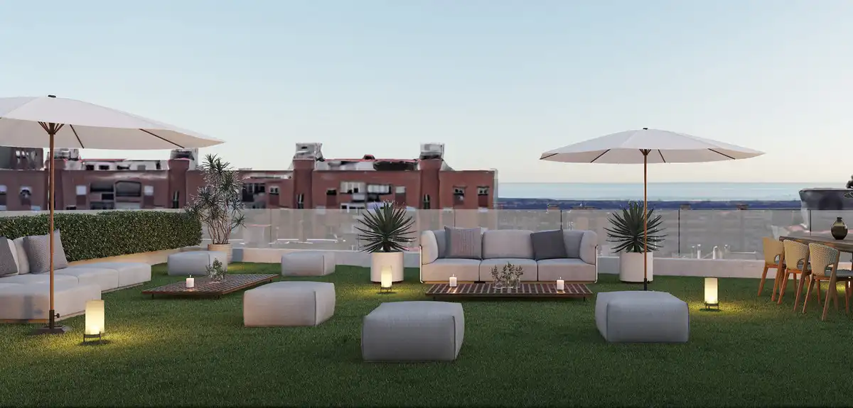 Terrasse von Erdgeschoss zum Verkauf in Málaga mit Klimaanlage, Privatgarten und Terrasse