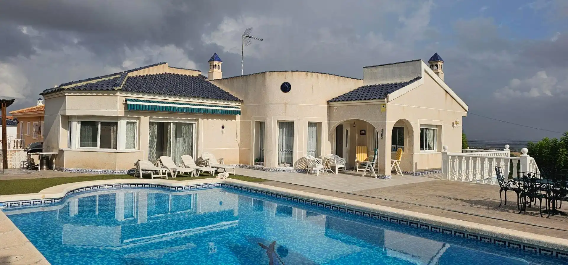 Piscina de Casa o chalet en venta en Almoradí