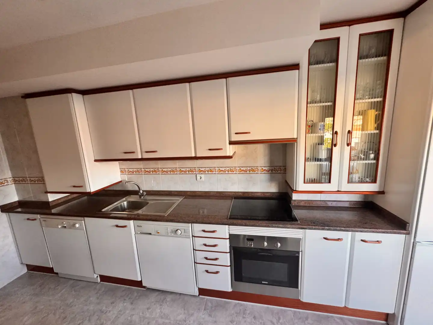 Cuina de Pis en venda en Sabiñánigo amb Calefacció, Parquet i Traster