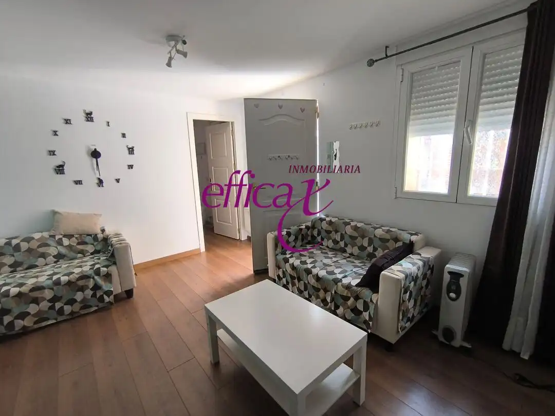 Bedroom of Houses for sale in La Puebla de Montalbán