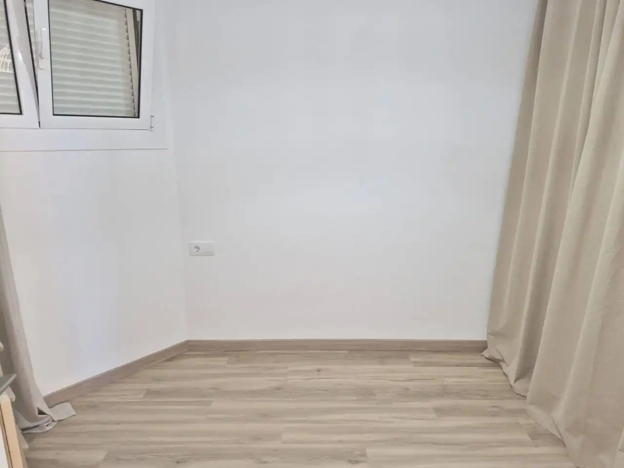 Habitación de Piso en venta en Cubelles con Aire acondicionado, Calefacción y Amueblado