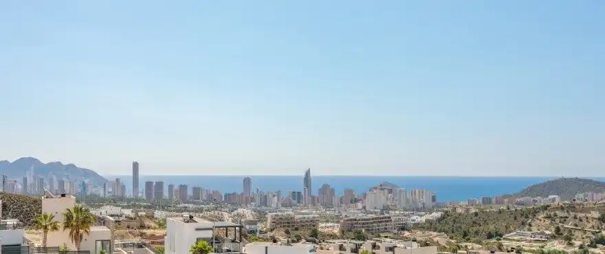 Adossat amb piscina en venda a Av Barcelona, imagen 2