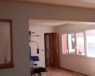 House or chalet for sale in Flix  with Terrace, Storage room and Balcony