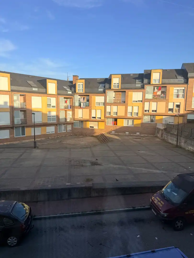 Piso con balcón en venta en Calle de Emilio de Mier 1, imagen 37