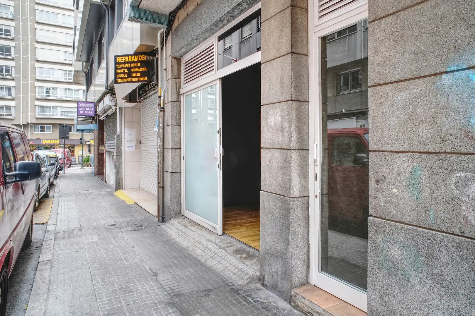 Locale commerciale in vendita a Rúa Teixeira de Pascoaes 3, imagen 13