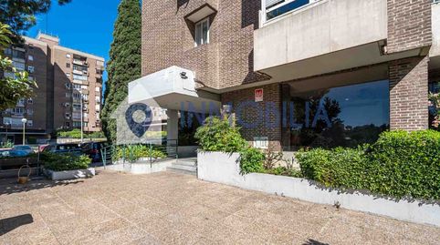 Foto 2 de Piso en venta en Calle de Sirio, Estrella, Madrid Capital