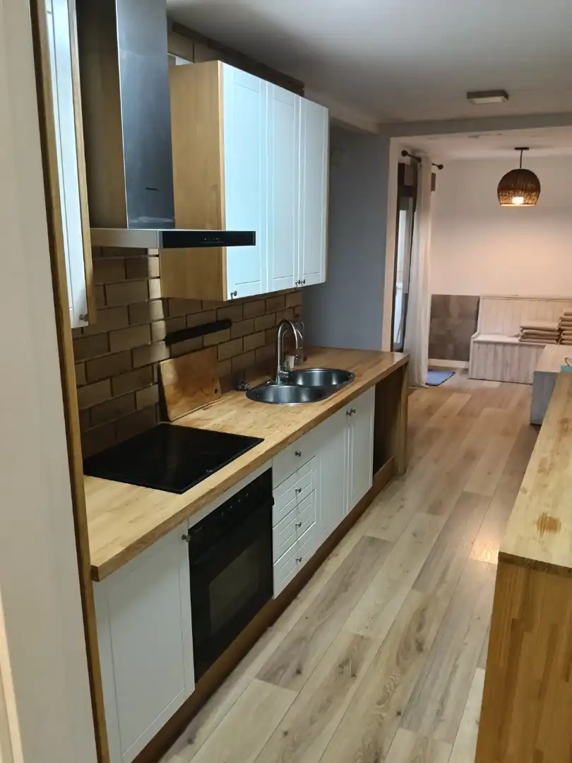 Detached homes for sale in Poleares