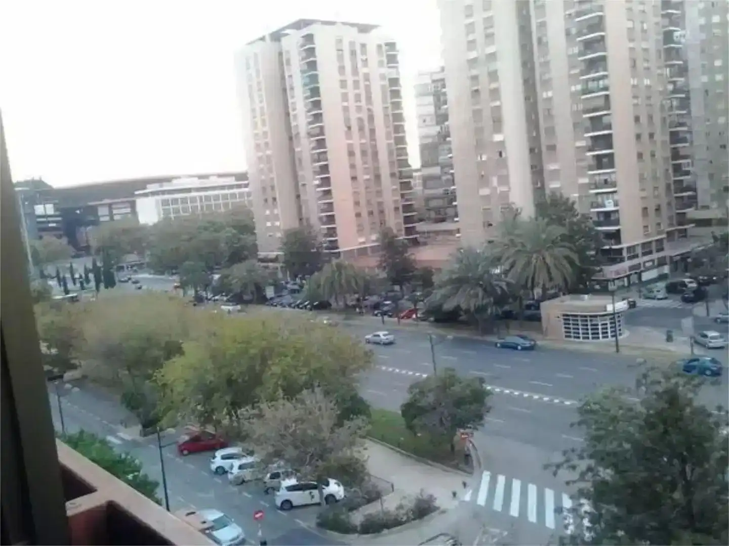 Exterior view of Flat for rent in  Valencia Capital  with Balcony