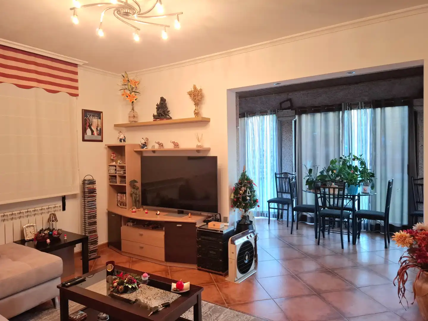 Living room of Houses for sale in Vigo   with Heating, Private garden and Storage room