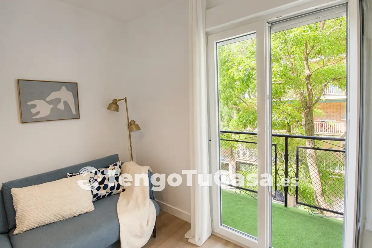 Bedroom of Flat for sale in Madrid  with Air Conditioner, Heating and Parquet flooring